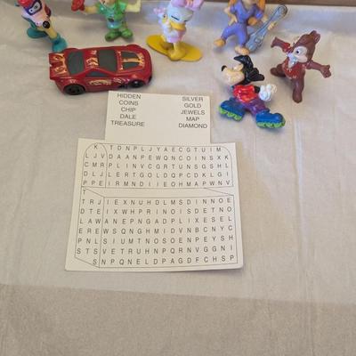 Vintage Cracker Jack Vending Machine & Cereal Premiums #10