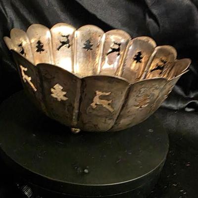 International Silver Co. Handmade Silver-Plated Christmas Cutout Bowl – 7" Footed Holiday Decor