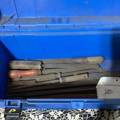 Sale Photo Thumbnail #433: You get this great blue hard plastic tool box with tools.