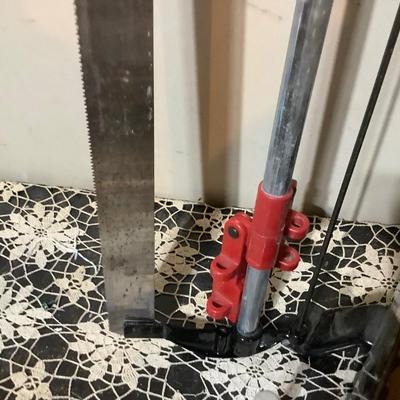 Sale Photo Thumbnail #441: You get hand miter saw. Regular hand saw not included.