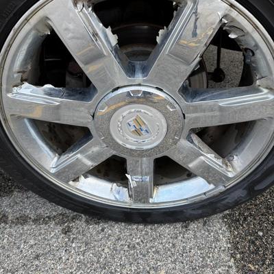 Sale Photo Thumbnail #45: 2011 Cadillac Escalade ESV AWD Premium Package with 270k miles will be sold to the highest bidder. Credit Cards/Venmo will not be accepted for this sale. Only cash or bank certified check. 12% buyers premium will apply to final sale of this vehicle. 
Feat