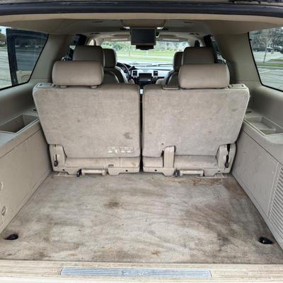 Sale Photo Thumbnail #23: 2011 Cadillac Escalade ESV AWD Premium Package with 270k miles will be sold to the highest bidder. Credit Cards/Venmo will not be accepted for this sale. Only cash or bank certified check. 12% buyers premium will apply to final sale of this vehicle. 
Feat