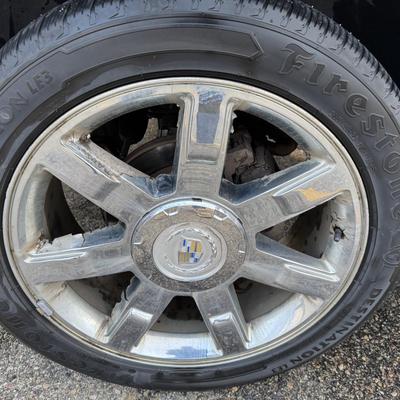 Sale Photo Thumbnail #46: 2011 Cadillac Escalade ESV AWD Premium Package with 270k miles will be sold to the highest bidder. Credit Cards/Venmo will not be accepted for this sale. Only cash or bank certified check. 12% buyers premium will apply to final sale of this vehicle. 
Feat