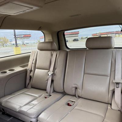 Sale Photo Thumbnail #29: 2011 Cadillac Escalade ESV AWD Premium Package with 270k miles will be sold to the highest bidder. Credit Cards/Venmo will not be accepted for this sale. Only cash or bank certified check. 12% buyers premium will apply to final sale of this vehicle. 
Feat