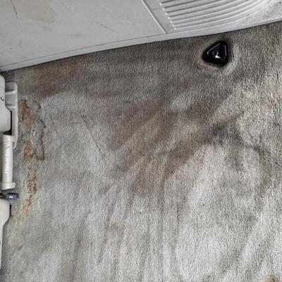 Sale Photo Thumbnail #22: 2011 Cadillac Escalade ESV AWD Premium Package with 270k miles will be sold to the highest bidder. Credit Cards/Venmo will not be accepted for this sale. Only cash or bank certified check. 12% buyers premium will apply to final sale of this vehicle. 
Feat