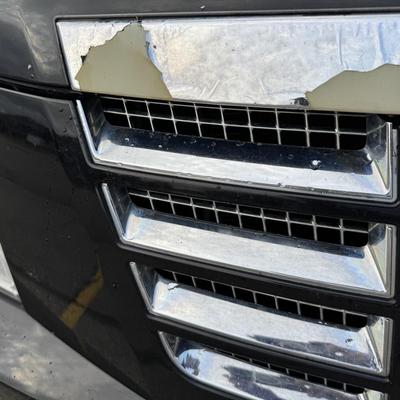 Sale Photo Thumbnail #32: 2011 Cadillac Escalade ESV AWD Premium Package with 270k miles will be sold to the highest bidder. Credit Cards/Venmo will not be accepted for this sale. Only cash or bank certified check. 12% buyers premium will apply to final sale of this vehicle. 
Feat