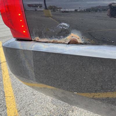 Sale Photo Thumbnail #43: 2011 Cadillac Escalade ESV AWD Premium Package with 270k miles will be sold to the highest bidder. Credit Cards/Venmo will not be accepted for this sale. Only cash or bank certified check. 12% buyers premium will apply to final sale of this vehicle. 
Feat