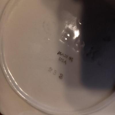 ROOSTER SERVING DISHES AND 2 CAST IRON TRIVETS