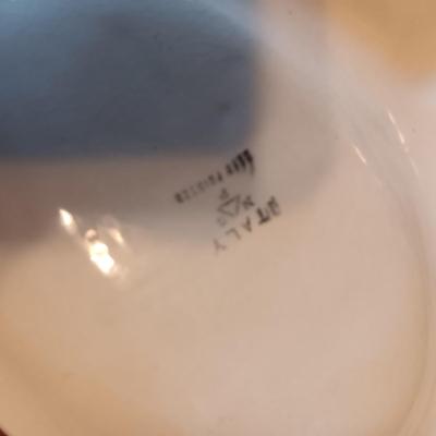 ROOSTER SERVING DISHES AND 2 CAST IRON TRIVETS