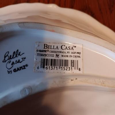 4 ROOSTER DESSERT PLATES, IRON TRIVET, SHALLOW BOWL AND COFFEE MUG