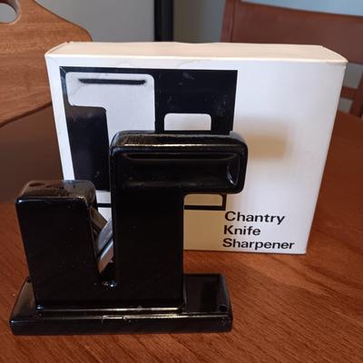 PIG CUTTING BOARD, CHANTRY KNIFE SHARPENER, APPLE DISH, TRIVET AND MUG