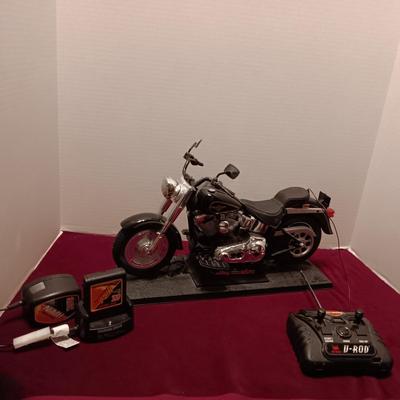 HARLEY DAVIDSON REMOTE CONTROL TOY MOTORCYCLE