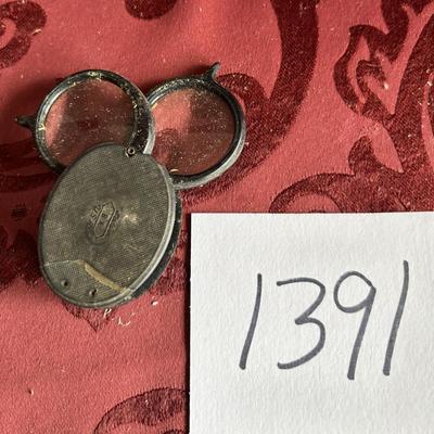 Vintage Pocket Magnifying Glass