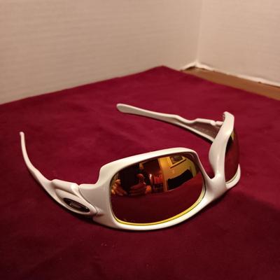 OAKLEY TEN SUNGLASSES