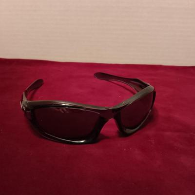 OAKLEY "MONSTER DOG" SUNGLASSES