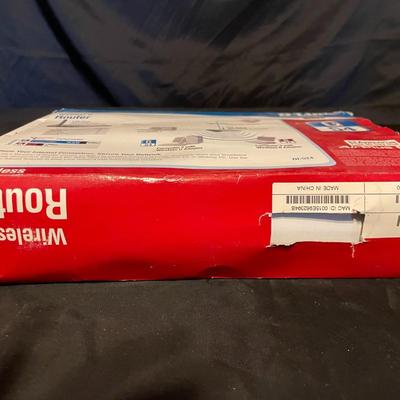 2 D-LINK WIRELESS G ROUTERS AND A ROAD EMERGENCY 2-WAY CB RADIO