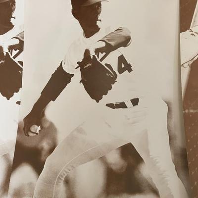 SPORTS PHOTOS, MAGAZINES AND TRADING CARD PROTECTORS