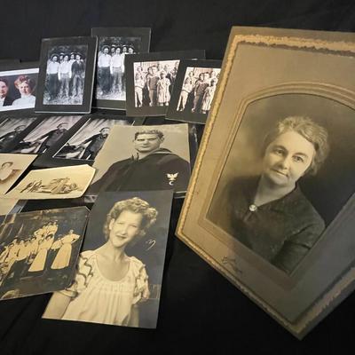 VINTAGE AND ANTIQUE PHOTOS