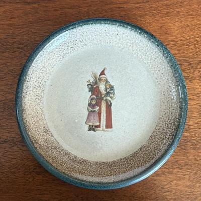 2 Christmas Monroe Salt Works Ceramic Plates (K-SF)