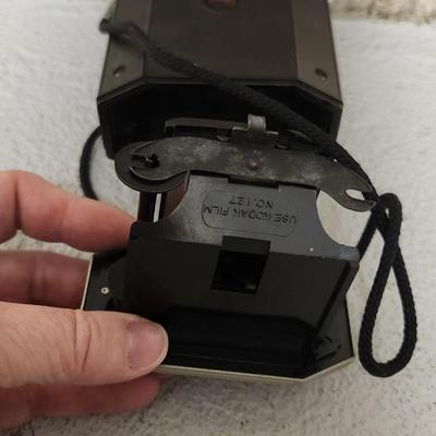 Sale Photo Thumbnail #317: Kodak Brownie Reflex. Fits medium flat rate box