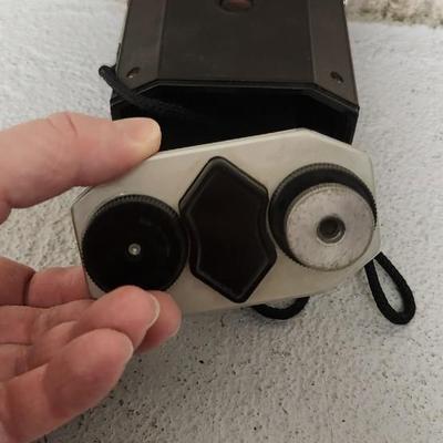 Sale Photo Thumbnail #316: Kodak Brownie Reflex. Fits medium flat rate box