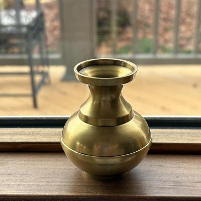 Brass Oval Planter & Bud Vases (K-SF)