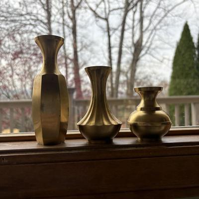 Brass Oval Planter & Bud Vases (K-SF)