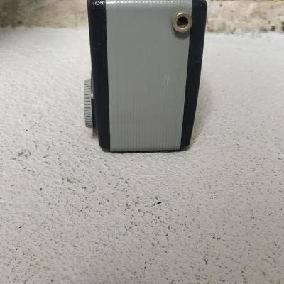Sale Photo Thumbnail #321: Kodak Brownie Movie Camera. Fits a medium flat rate box