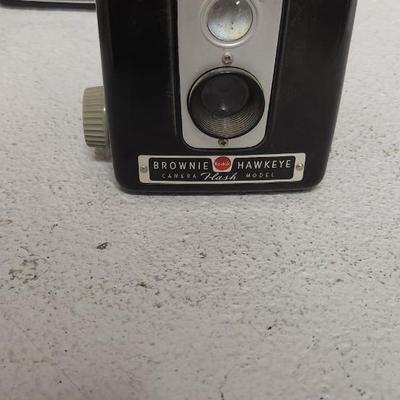 Sale Photo Thumbnail #366: Set of 5 Brownie Hawkeye cameras. Fits a medium flat rate box