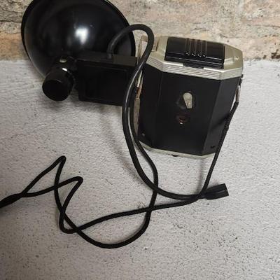 Sale Photo Thumbnail #374: Brownie Reflex with flash attachment. Fits a medium flat rate box