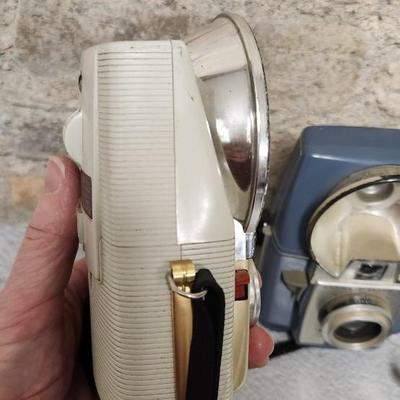 Sale Photo Thumbnail #438: Pair of Brownie Starflash and a Flash 30. Fits a medium flat rate box