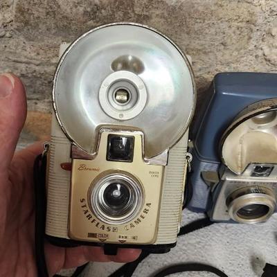 Sale Photo Thumbnail #435: Pair of Brownie Starflash and a Flash 30. Fits a medium flat rate box