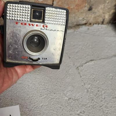 Sale Photo Thumbnail #457: Tower Skipper, Adventurer 620, Birdseye Flash, Imperial 620 and Spartus 620. Fits a medium flat rate box