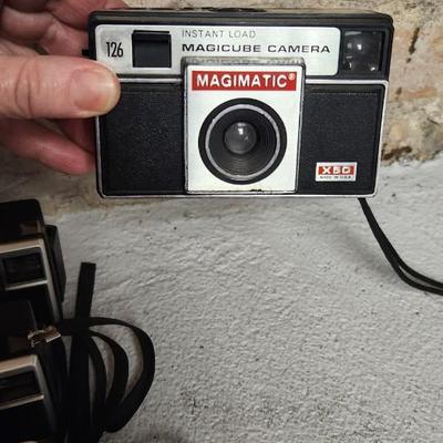 Sale Photo Thumbnail #469: Mixed lot of Instamatic type cameras. 8 total. Fits a medium flat rate box