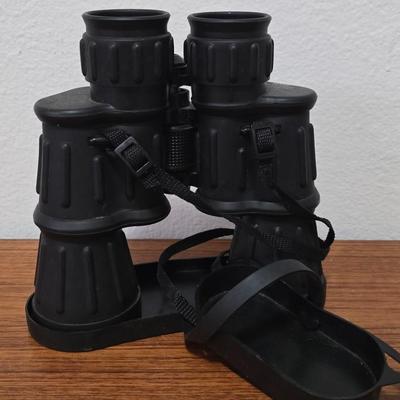 Lot 6: Humvee Binoculars