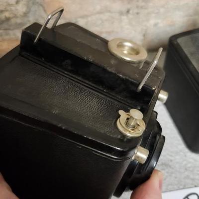 Sale Photo Thumbnail #471: Pair of Brownie Flash 620. One is missing the handle. Fits a medium flat rate box