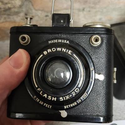 Sale Photo Thumbnail #472: Pair of Brownie Flash 620. One is missing the handle. Fits a medium flat rate box