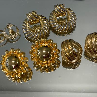 Gold tone post earrings