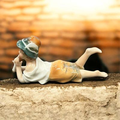 Sale Photo Thumbnail #149: Vintage Karl Ens Germany Bavarian Boy Playing Flute Figurine