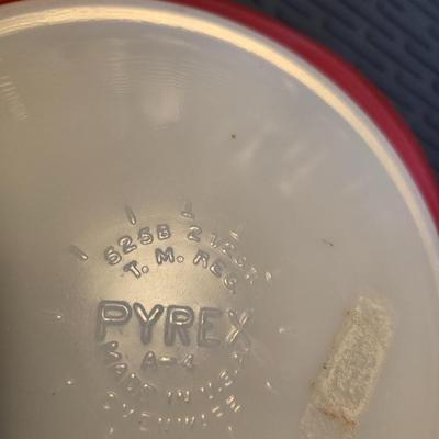 Sale Photo Thumbnail #15: Red Square Serving Bowl #5258
Hard to find, no lid