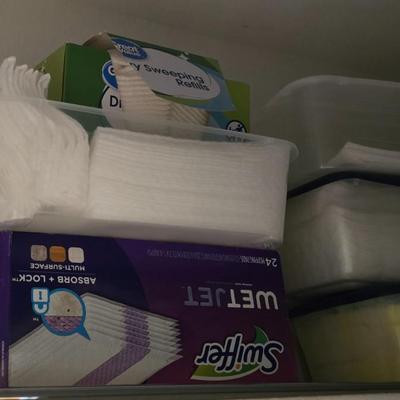 Lot 27: Lot of Misc Cleaning Items - Swiffer's, Broom, Mop, Cleansers