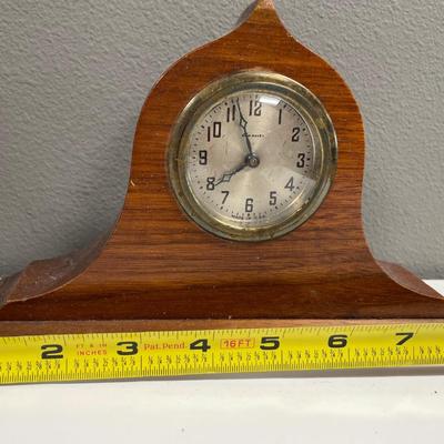 Small New Haven mantle clock