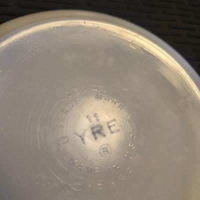 Sale Photo Thumbnail #37: Pyrex Green Verde 473 w/ lid