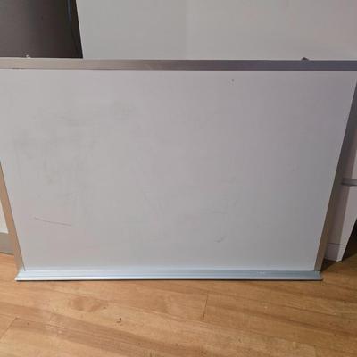 Lot 37: White Board