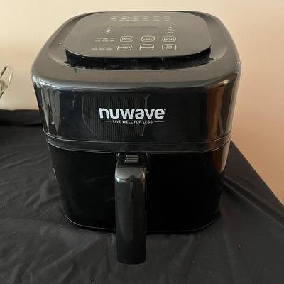 Farberware Electric Wok and NuWave Air Fryer (K-BC)