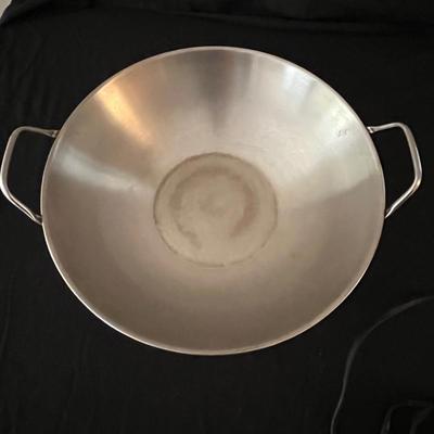 Farberware Electric Wok and NuWave Air Fryer (K-BC)