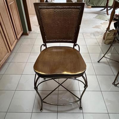 Three Swivel Barstools in Wood and Metal (K-BC)