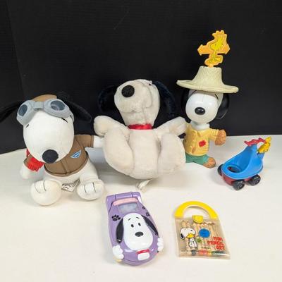 Snoopy Peanuts Collection - 1968 Snoopy Plush
