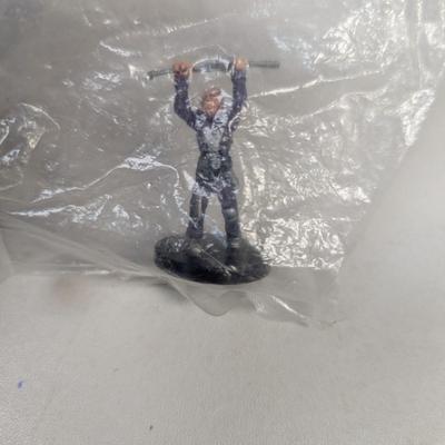 Star Wars Figures - 2004 Aayla Secura Attack Of The Clones - 1999 Pit Droid