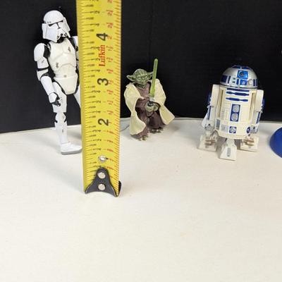 Star Wars Figures - R2-D2 w/Booster Rockets - 1998 Hasbro SW EP II Commtech - Yoda Revenge The Sith